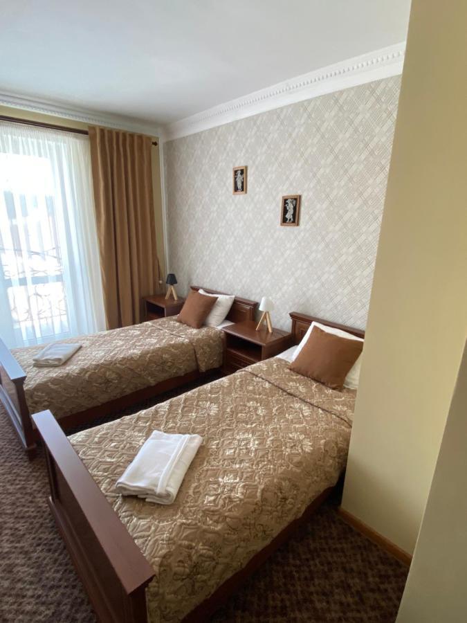 Hotel Three Korony Skhidnytsia Luaran gambar