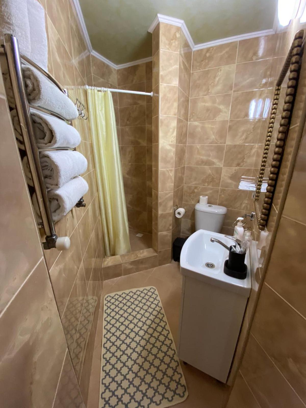 Hotel Three Korony Skhidnytsia Luaran gambar