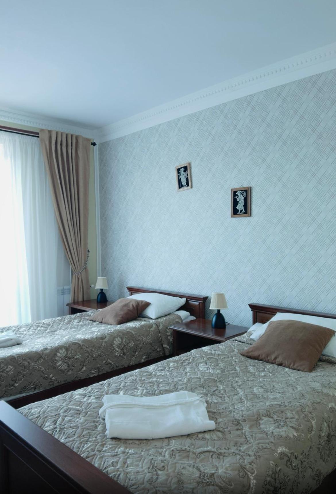 Hotel Three Korony Skhidnytsia Luaran gambar